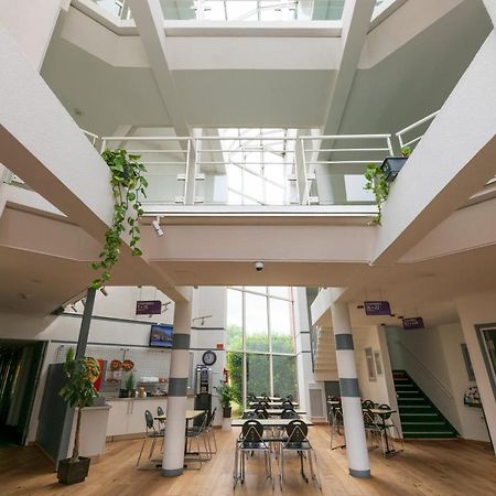 Hotel Cerise Auxerre Moneteau Bagian luar foto