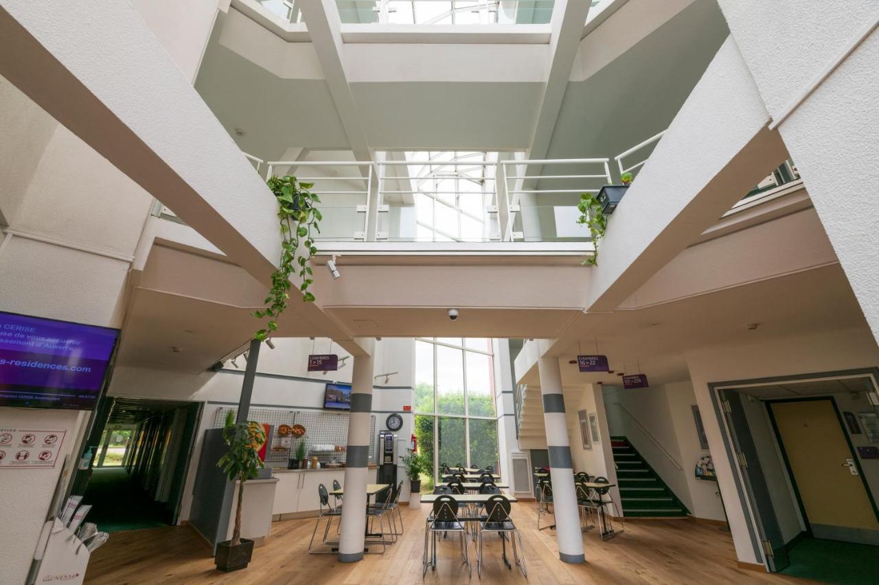 Hotel Cerise Auxerre Moneteau Bagian luar foto