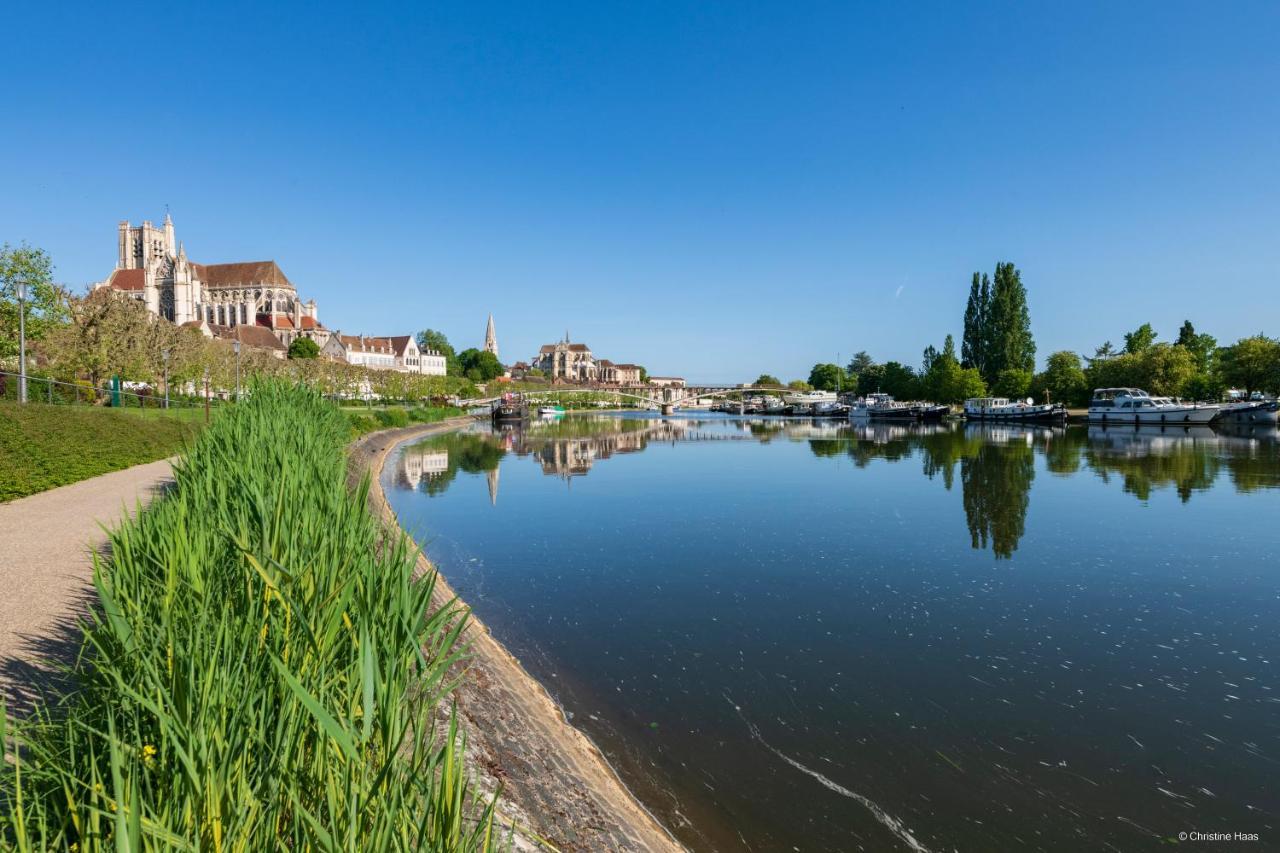 Hotel Cerise Auxerre Moneteau Bagian luar foto