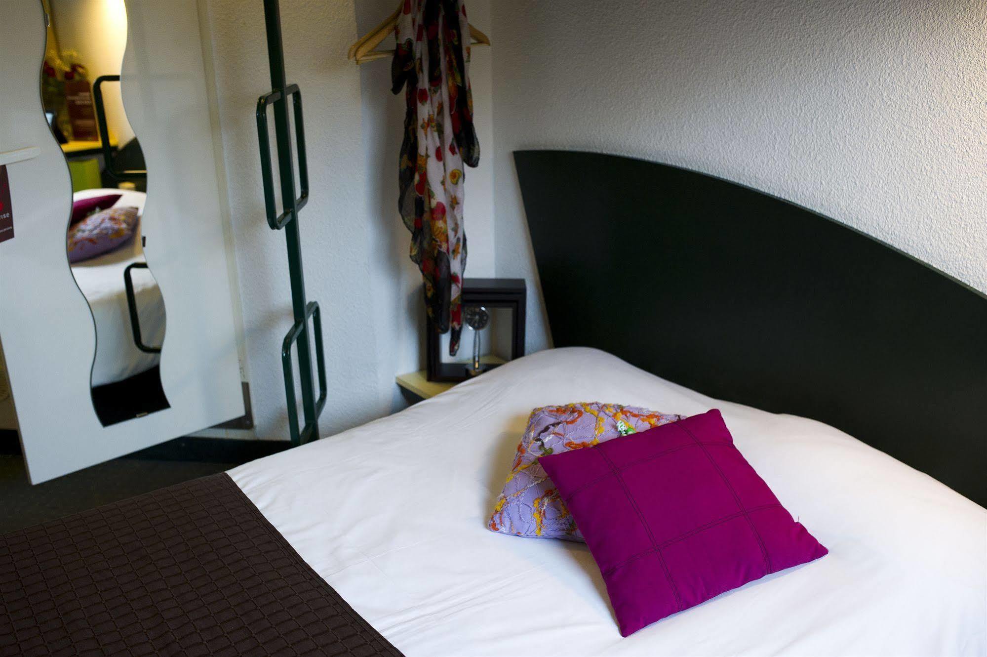 Hotel Cerise Auxerre Moneteau Bagian luar foto