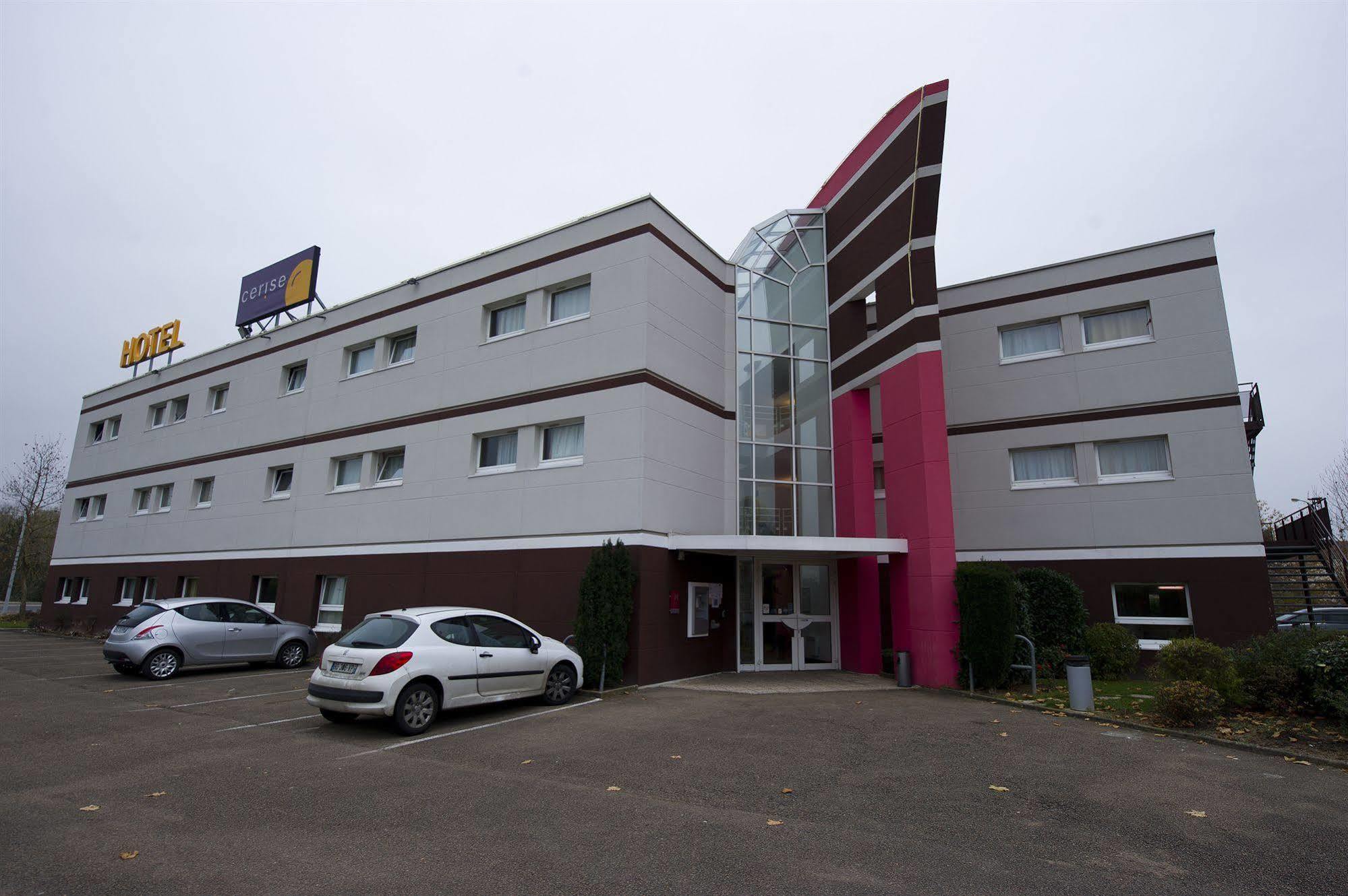 Hotel Cerise Auxerre Moneteau Bagian luar foto